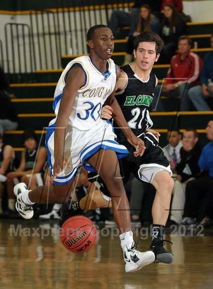 Thumbnail 3 in El Camino vs. Center (Jack Scott Tournament) photogallery.