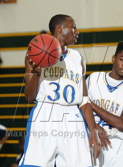 Thumbnail 3 in El Camino vs. Center (Jack Scott Tournament) photogallery.