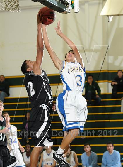 Thumbnail 1 in El Camino vs. Center (Jack Scott Tournament) photogallery.