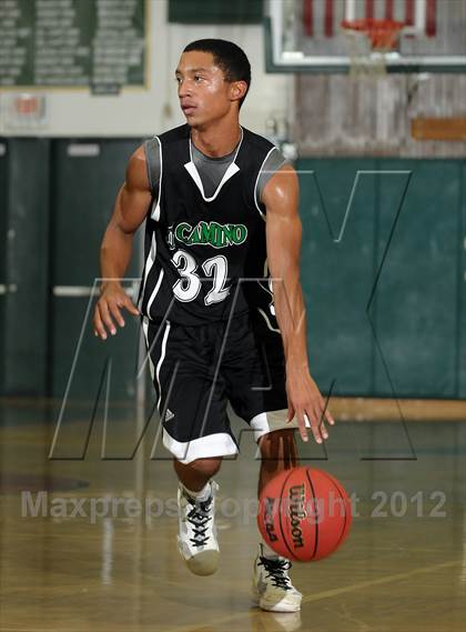 Thumbnail 3 in El Camino vs. Center (Jack Scott Tournament) photogallery.
