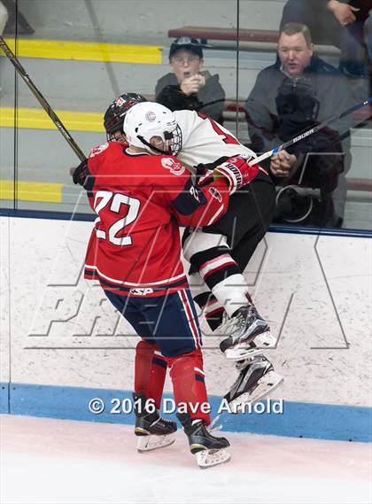 Thumbnail 3 in Reading Memorial vs. Central Catholic (MIAA Division 1A Play-In) photogallery.