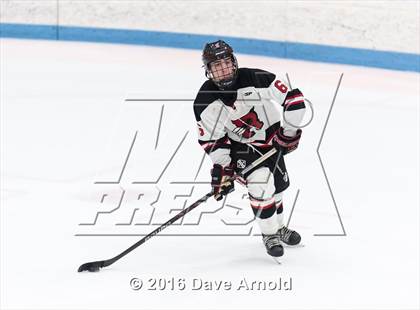 Thumbnail 2 in Reading Memorial vs. Central Catholic (MIAA Division 1A Play-In) photogallery.