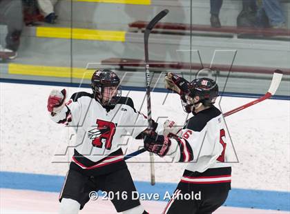 Thumbnail 3 in Reading Memorial vs. Central Catholic (MIAA Division 1A Play-In) photogallery.