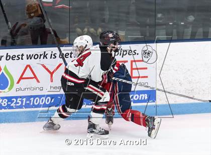 Thumbnail 3 in Reading Memorial vs. Central Catholic (MIAA Division 1A Play-In) photogallery.