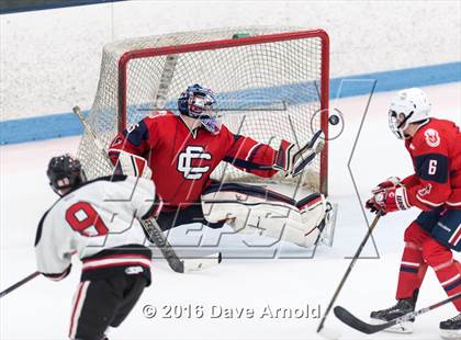 Thumbnail 2 in Reading Memorial vs. Central Catholic (MIAA Division 1A Play-In) photogallery.