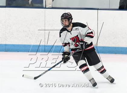 Thumbnail 2 in Reading Memorial vs. Central Catholic (MIAA Division 1A Play-In) photogallery.