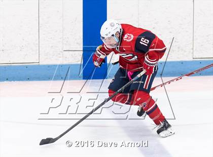 Thumbnail 2 in Reading Memorial vs. Central Catholic (MIAA Division 1A Play-In) photogallery.