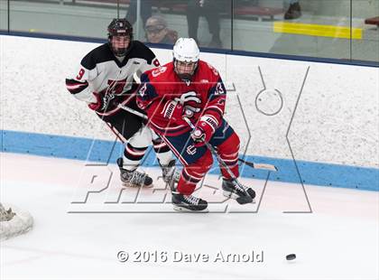 Thumbnail 1 in Reading Memorial vs. Central Catholic (MIAA Division 1A Play-In) photogallery.