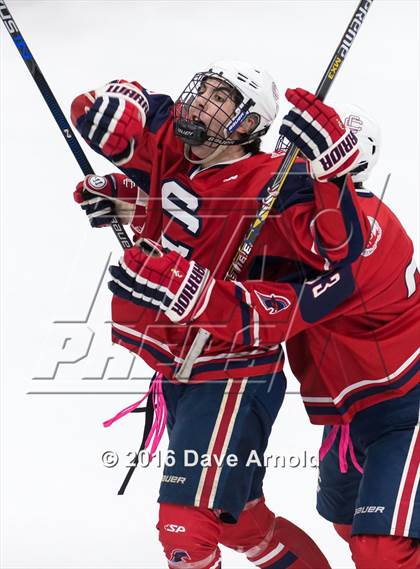 Thumbnail 1 in Reading Memorial vs. Central Catholic (MIAA Division 1A Play-In) photogallery.