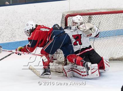 Thumbnail 3 in Reading Memorial vs. Central Catholic (MIAA Division 1A Play-In) photogallery.