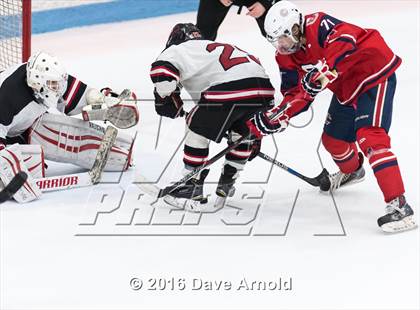 Thumbnail 1 in Reading Memorial vs. Central Catholic (MIAA Division 1A Play-In) photogallery.