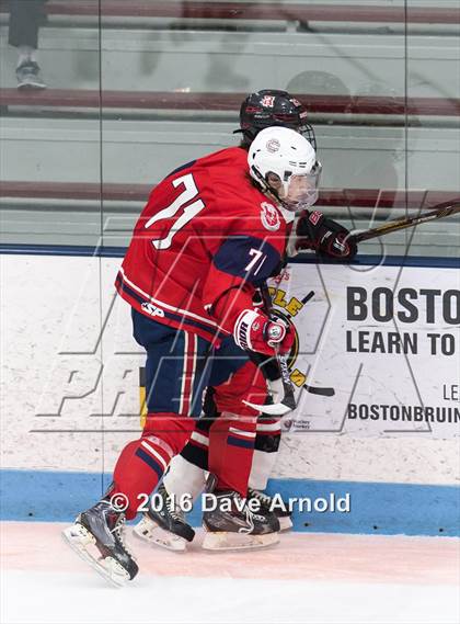 Thumbnail 2 in Reading Memorial vs. Central Catholic (MIAA Division 1A Play-In) photogallery.