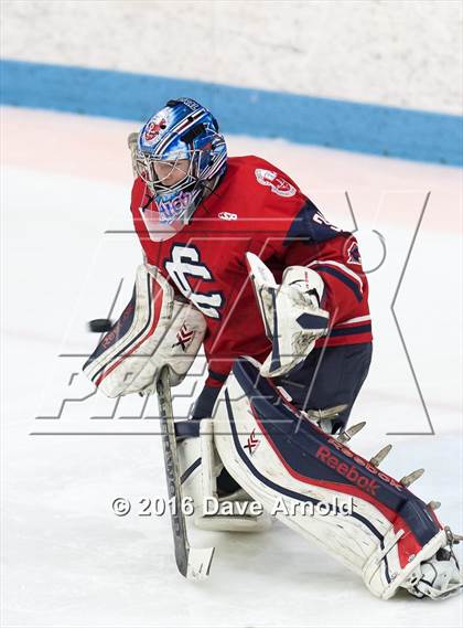 Thumbnail 1 in Reading Memorial vs. Central Catholic (MIAA Division 1A Play-In) photogallery.