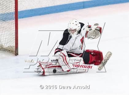 Thumbnail 3 in Reading Memorial vs. Central Catholic (MIAA Division 1A Play-In) photogallery.