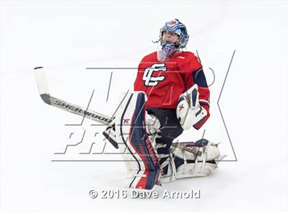 Thumbnail 3 in Reading Memorial vs. Central Catholic (MIAA Division 1A Play-In) photogallery.