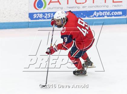 Thumbnail 1 in Reading Memorial vs. Central Catholic (MIAA Division 1A Play-In) photogallery.