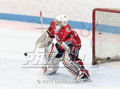 Thumbnail 3 in Reading Memorial vs. Central Catholic (MIAA Division 1A Play-In) photogallery.