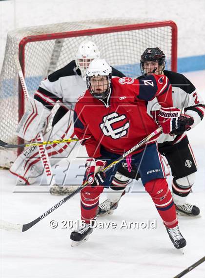 Thumbnail 3 in Reading Memorial vs. Central Catholic (MIAA Division 1A Play-In) photogallery.