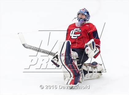 Thumbnail 2 in Reading Memorial vs. Central Catholic (MIAA Division 1A Play-In) photogallery.