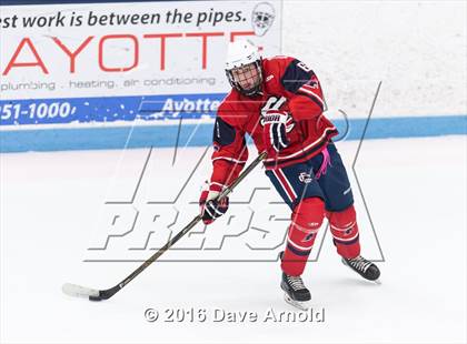 Thumbnail 3 in Reading Memorial vs. Central Catholic (MIAA Division 1A Play-In) photogallery.