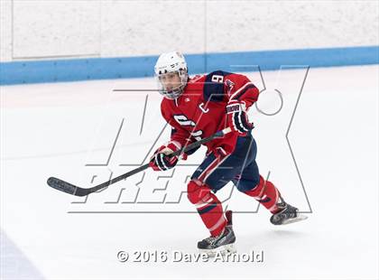 Thumbnail 2 in Reading Memorial vs. Central Catholic (MIAA Division 1A Play-In) photogallery.