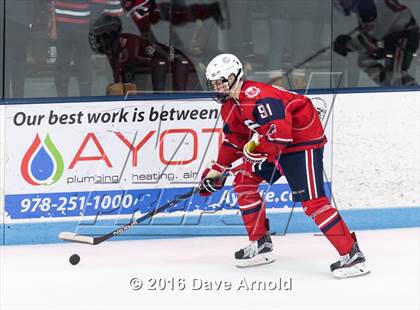Thumbnail 2 in Reading Memorial vs. Central Catholic (MIAA Division 1A Play-In) photogallery.