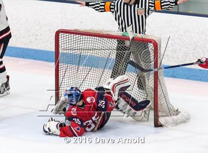 Thumbnail 3 in Reading Memorial vs. Central Catholic (MIAA Division 1A Play-In) photogallery.