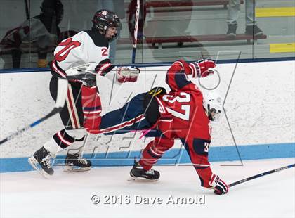 Thumbnail 1 in Reading Memorial vs. Central Catholic (MIAA Division 1A Play-In) photogallery.