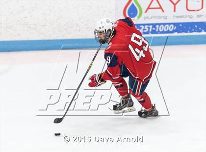 Thumbnail 2 in Reading Memorial vs. Central Catholic (MIAA Division 1A Play-In) photogallery.