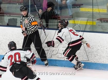 Thumbnail 2 in Reading Memorial vs. Central Catholic (MIAA Division 1A Play-In) photogallery.