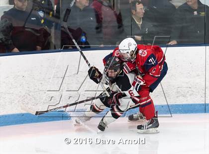 Thumbnail 2 in Reading Memorial vs. Central Catholic (MIAA Division 1A Play-In) photogallery.