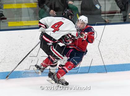Thumbnail 3 in Reading Memorial vs. Central Catholic (MIAA Division 1A Play-In) photogallery.