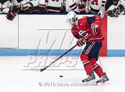 Thumbnail 1 in Reading Memorial vs. Central Catholic (MIAA Division 1A Play-In) photogallery.