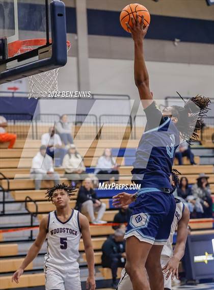 Thumbnail 2 in Woodstock vs. North Cobb Christian (Lemon Street Classic) photogallery.