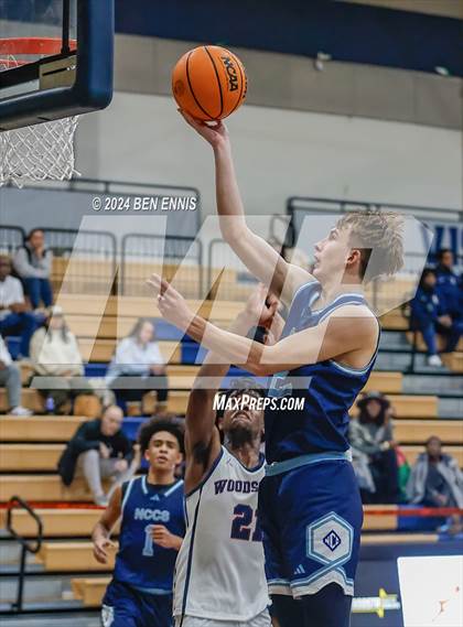 Thumbnail 2 in Woodstock vs. North Cobb Christian (Lemon Street Classic) photogallery.