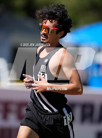 Thumbnail 2 in CHSAA Final 3A (3200 Meter) photogallery.