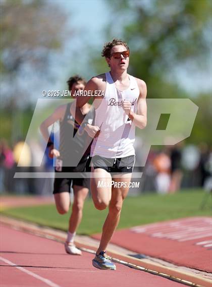 Thumbnail 1 in CHSAA Final 3A (3200 Meter) photogallery.