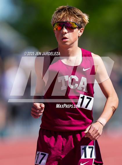 Thumbnail 3 in CHSAA Final 3A (3200 Meter) photogallery.