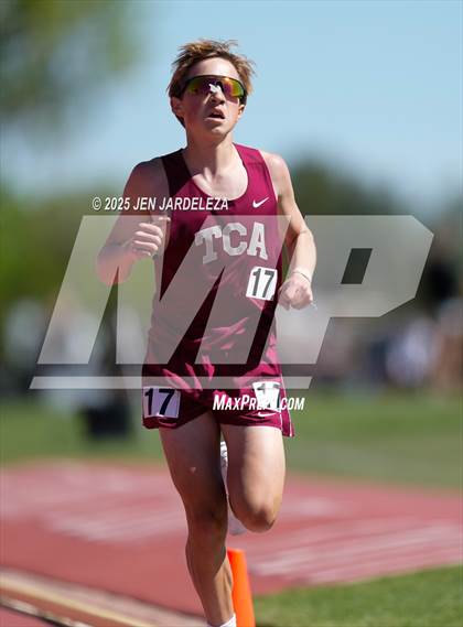 Thumbnail 2 in CHSAA Final 3A (3200 Meter) photogallery.