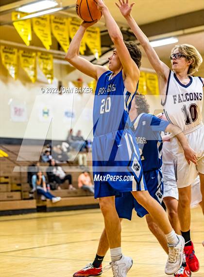Thumbnail 2 in Sierra Lutheran vs. Smith Valley (Serpent Classic) photogallery.