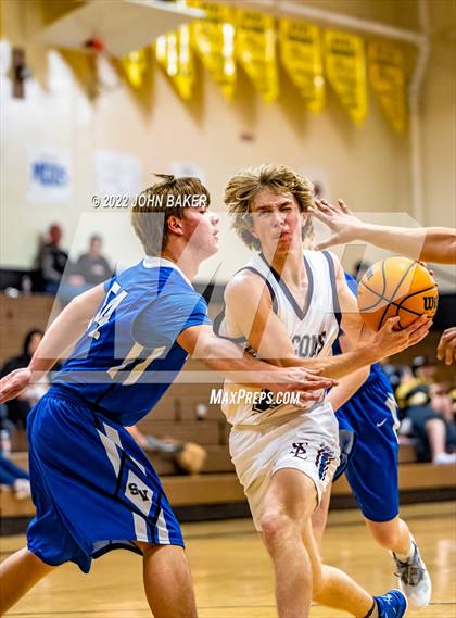 Thumbnail 2 in Sierra Lutheran vs. Smith Valley (Serpent Classic) photogallery.