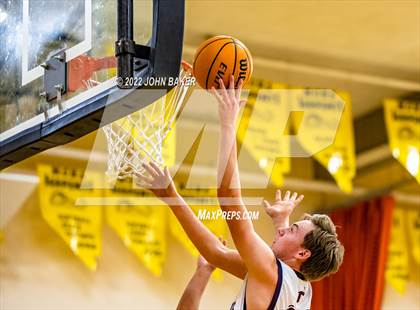 Thumbnail 1 in Sierra Lutheran vs. Smith Valley (Serpent Classic) photogallery.