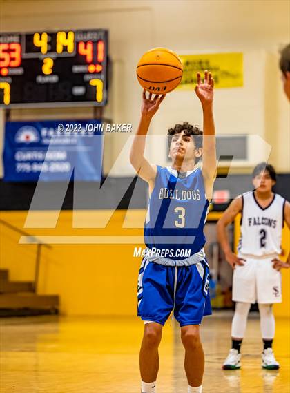 Thumbnail 2 in Sierra Lutheran vs. Smith Valley (Serpent Classic) photogallery.