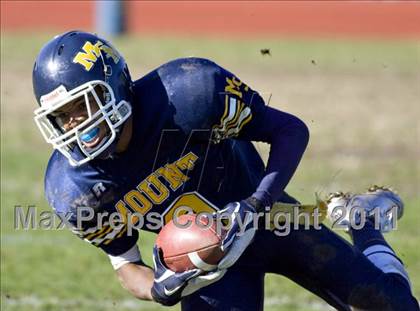Thumbnail 3 in Cardinal Hayes vs Mt. St. Michael Academy photogallery.