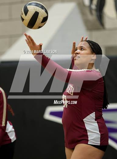 Photo 18 in the Unity Reed @ Battlefield Photo Gallery (134 Photos)