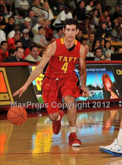 Thumbnail 1 in Loyola vs. Taft (Nike Extravaganza) photogallery.