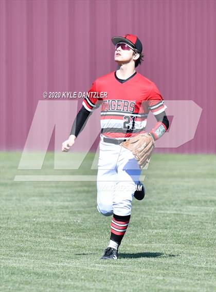 Thumbnail 1 in Gunter vs Trenton (Bells Invitational) photogallery.
