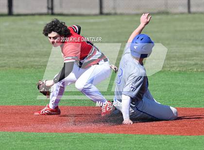 Thumbnail 1 in Gunter vs Trenton (Bells Invitational) photogallery.