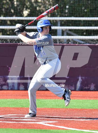 Thumbnail 1 in Gunter vs Trenton (Bells Invitational) photogallery.
