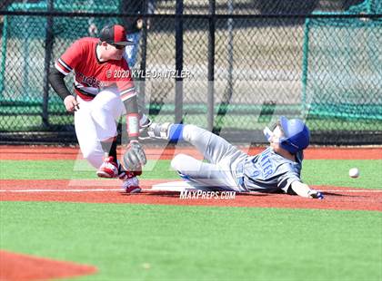 Thumbnail 1 in Gunter vs Trenton (Bells Invitational) photogallery.